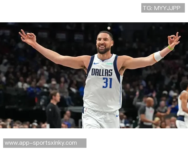 克莱兴奋拿到比赛用球期待三分球里程碑的到来